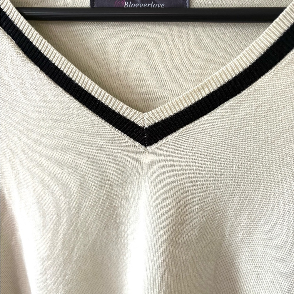 Chic V-Neck Cream Tee with Black Accents and matching shorts - Picture 3 of 8